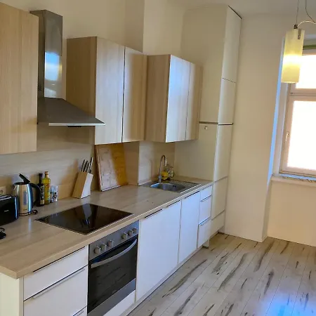 Апартаменты Apartment, Close To The Town Hall, Centre And Raiffeisen Sportpark
